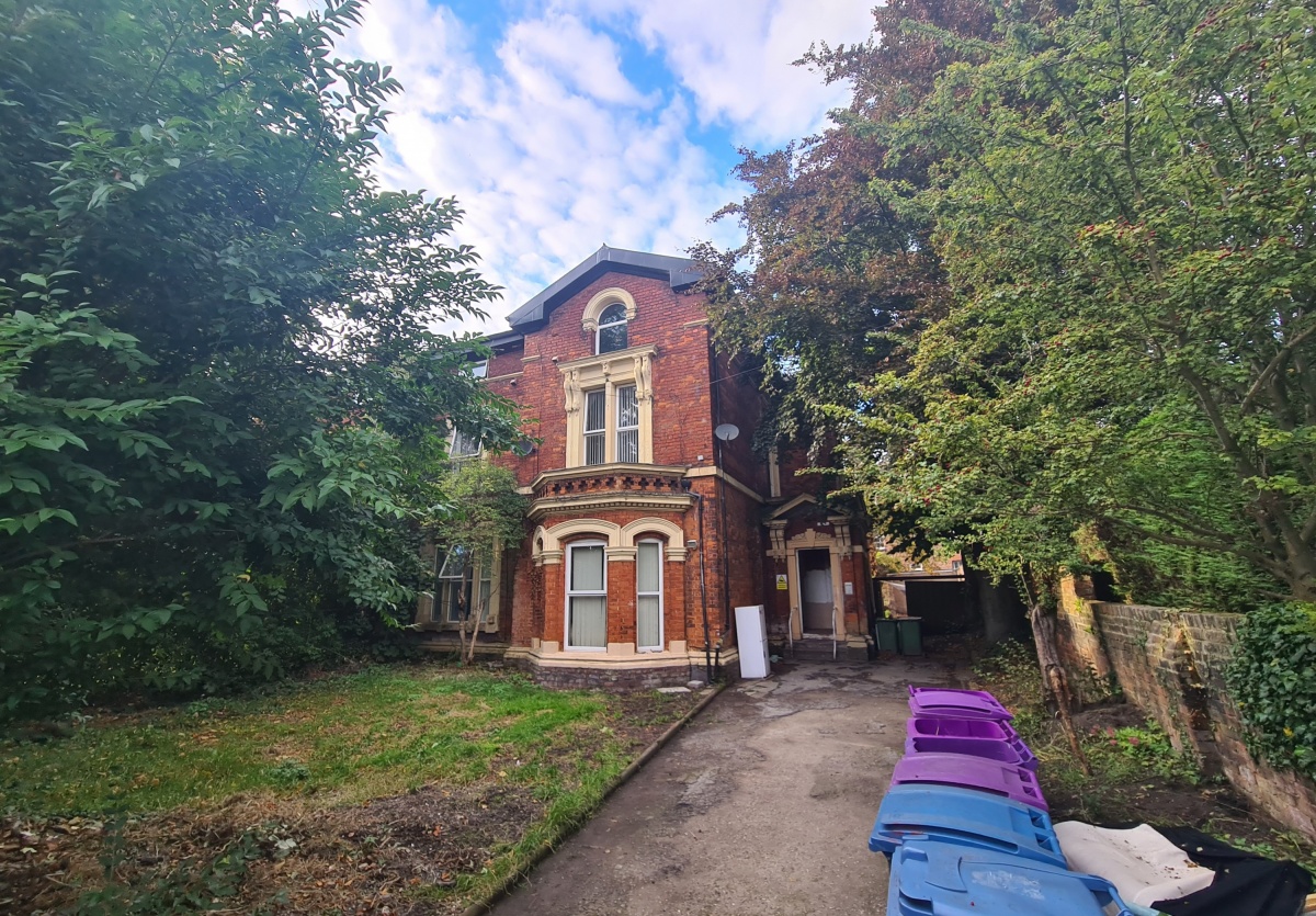 Guide Price £15,000 To £20,000, Flat 4 James House, 31 South Drive